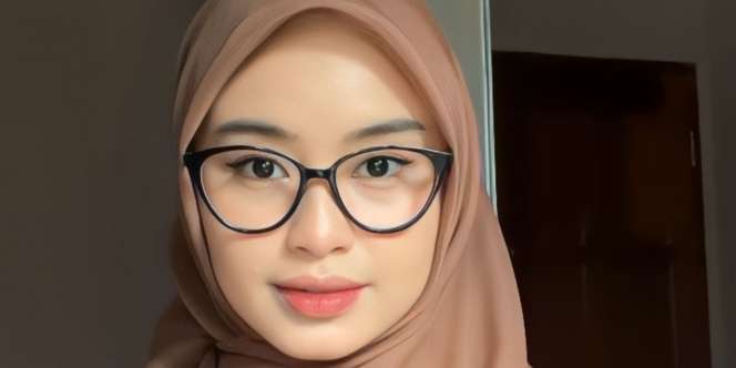 Style Kasual dengan Hijab Square, Bikin Tampilan Makin Kece 