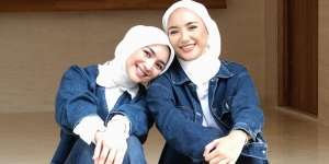 Denim on Denim, Style Kembar Citra Kirana dan Erica Putri