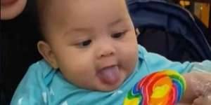 Viral, Ekspresi Gemas Bayi Lihat Permen Warna Cerah Harus Berakhir Sedih  