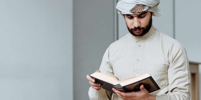 Keutamaan Surat Al-Humazah, Lengkap Asbabun Nuzul, Isi Kandungan dan Manfaat Membacanya