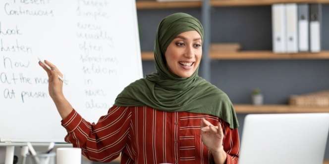 Setelah 18 Tahun Dilarang Guru di Berlin Diizinkan Pakai Jilbab Saat Mengajar
