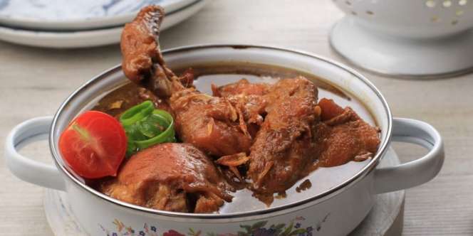 Lezatnya Semur Ayam Telur ala Chef Firhan, Bikin Segera di Rumah