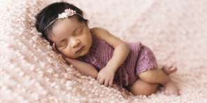 Rekomendasi Nama Bayi Perempuan Lahir Bulan Ramadhan 3 Kata, Lengkap Artinya
