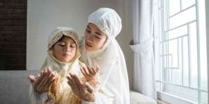  Ajarkan Buah Hati Trik Kuat Puasa dari Nabi Muhammad SAW