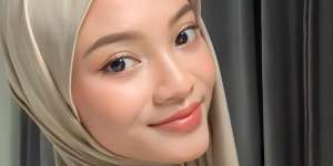 Pakai Pashmina Jersey Praktis, Tak Perlu Jarum Pentul