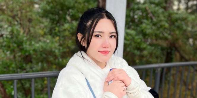 Dikira Artis Korea, Potret Terbaru Via Vallen Bikin Pangling