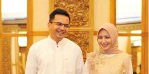 5 Potret Sahrul Gunawan dan Kekasih yang Makin Mesra, Jadi Sorotan! 