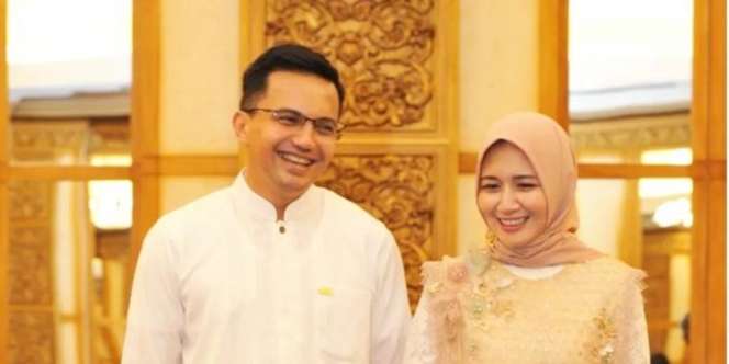 5 Potret Sahrul Gunawan dan Kekasih yang Makin Mesra, Jadi Sorotan! 