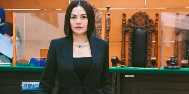 Rumah Nikita Mirzani Digerebek Polisi, Sikap Lolly Putri Sulungnya jadi Sorotan