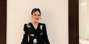 Viral! Ayu Ting Ting Ikut Keliling Kampung Bersama para Pemuda untuk Bangunin Warga Saat Sahur