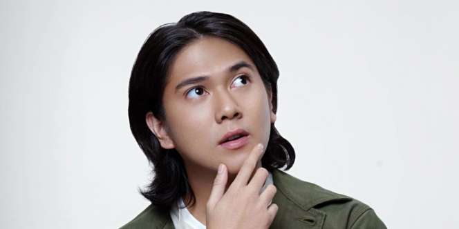 Bikin Heboh! Penampilan Iqbaal Ramadhan Saat Nyanyi Lagu Oasis Jadi Sorotan