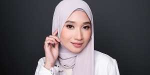 Bersihkan Noda Makeup Mata dengan Teknik Selotip