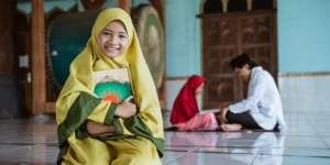 Bermanfaat Luar Biasa, Rutin Ajak Buah Hati ke Majelis Ilmu