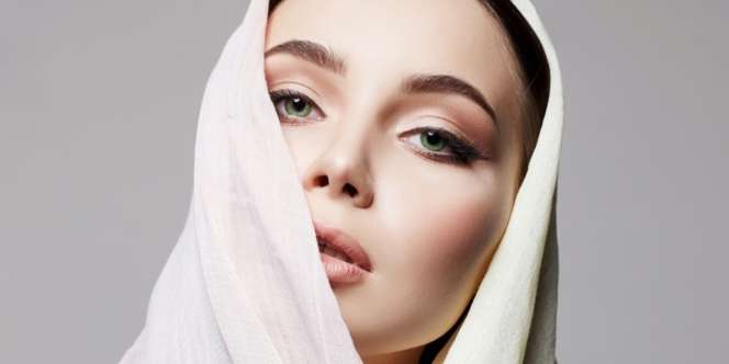 Cara Pakai Liquid Eyeshadow, Hasilnya Bikin Mata 'Berbicara'