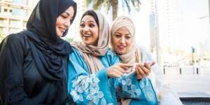 Beginilah Seharusnya Sikap dan Penampilan Seorang Muslimah Ketika Merayakan Idul Fitri