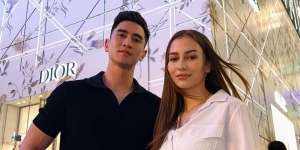 5 Potret Verrell Bramasta Liburan ke Malaysia Bareng Artis Cantik Anna Jobling