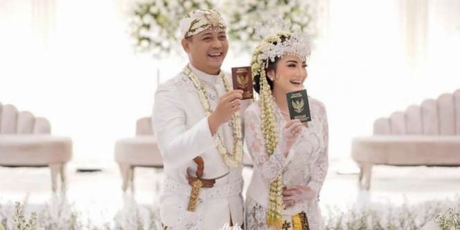 Kompak dan Harmonis, Intip 5 Potret Kiki Amalia dan Suami Baru
