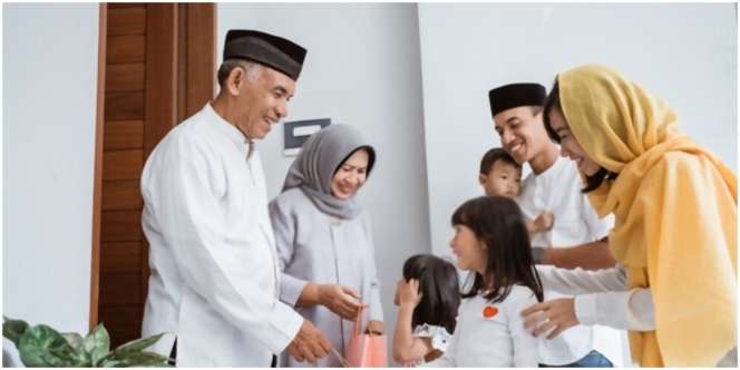 Kata-Kata Selain Taqabbalallahu Minna Wa Minkum yang Bisa Diucapkan saat Halal Bihalal Idul Fitri