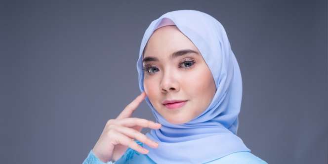 Rias Alis Natural ala MUA Hanya dengan Dua Langkah
