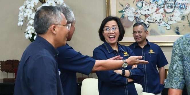 Cerita Jenaka Hari Pertama Menkeu Sri Mulyani Masuk Kantor Sehabis Lebaran 2023: Ada yang Saltum dan Kena `Prank`