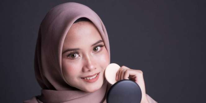 Setting Powder vs Setting Spray, Cari Tahu yang Paling Dibutuhkan Wajah