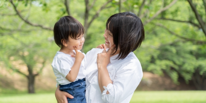 5 Cara Melatih Anak Usia Dua Tahun Mengurangi Sikap Manja yang Berlebihan