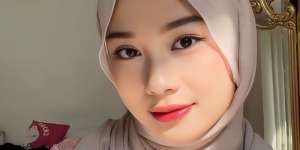 Flowy Pashmina, Style Simpel untuk Daily Activity