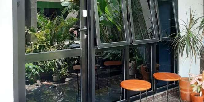 Interior Serba Hitam tapi Tak Gelap, Tengok Desain Seru Rumah Ini