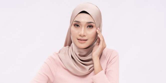 Jangan Asal Oles, Cara Tepat Pakai Eye Cream Biar Hasilnya Maksimal