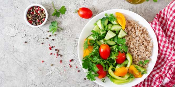 Bubur Oatmeal Ayam Rendah Kalori, Tinggi Serat yang Bikin Kenyang