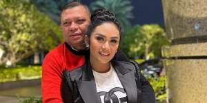10 Artis Ini Ganti Nama Panggung Saat di Puncak Karir, Terbaru Krisdayanti, Kira-Kira Jadi Apa?