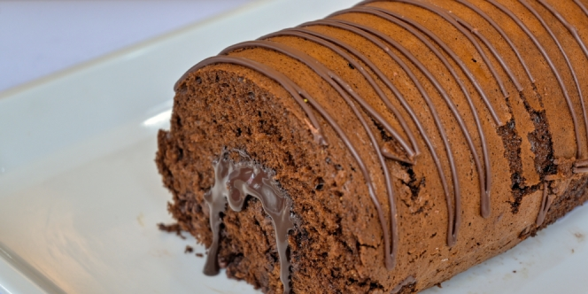 Buat Sendiri Bolu Cokelat Ganache Creamy yang Meleleh di Lidah