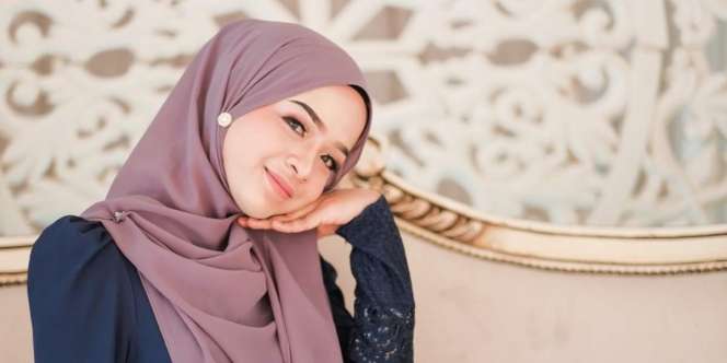 Pakai Eyelid Tape, Mata Tampak Besar dan Fresh dalam Sekejap