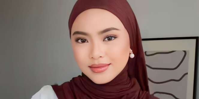 Cara 'Sat Set', Styling Hijab Bahan Jersey Jadi Model Turban 