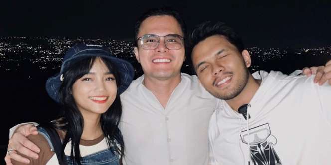 5 Potret Fuji dan Thariq Fans Plesir di Malang, Fans Berharap Bakal CLBK