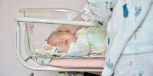 Doa untuk Bayi Baru Lahir dalam Islam dan Cara Merawatnya bagi Pasangan Muda