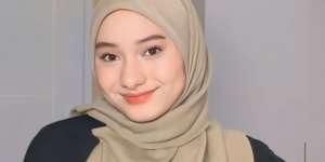 Hijab Segiempat Lilit, Dapatkan Look Manis Menutup Dada
