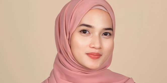 Level Up Look Hijab, Coba Pakai Kerudung Curve dengan Style Beda