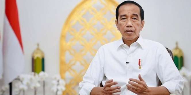 Tinjau Jalan Rusak di Lampung Pakai Mobil RI-1, Jokowi Siap Ambil Alih Perbaikan Jika Daerah Merasa Tak Mampu