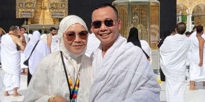 Ibunda Ayu Ting Ting Pakai Banyak Perhiasan bak Toko Emas Berjalan, Disebut Orang Kaya Baru