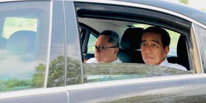 Pakar Ekspresi Baca Mimik Masam Jokowi Saat Lewati Jalan 'Ajruk-Ajruk' di Lampung, Benarkah Tidak Senang?