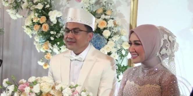 Sempat Ulang Ijab Qabul, Sahrul Gunawan Resmi Nikahi Dine Mutiara