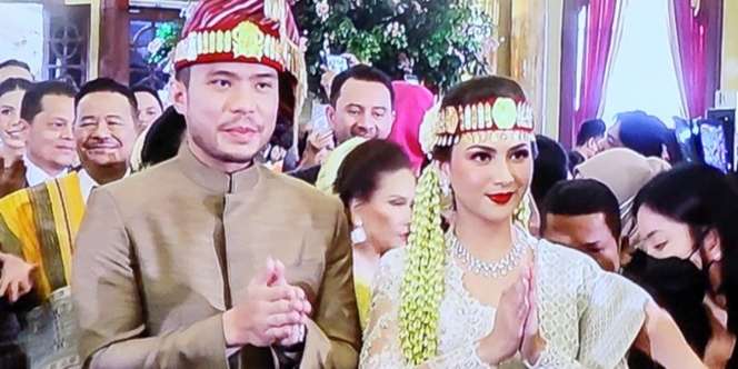 Penampilan Jessica Mila Pakai Busana Batak di Resepsi Pernikahan Curi Perhatian