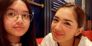 Potret Terbaru Lovely Rumangkang Anak Angel Karamoy yang Tak Tersorot, Makin Cantik Saingi Sang Mama