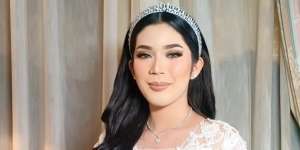 Cantik Menawan, Begini 5 Potret Fay Nabila di Resepsi Pernikahan