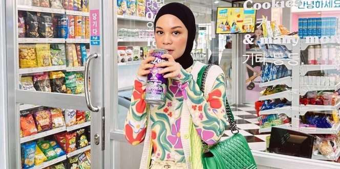 Seru! Sunday Outfit Fresh and Colorful Tantri Namirah 