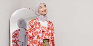Ide Seru untuk Hiijaber, Jadikan Kebaya Outfit Kasual Kekinian 