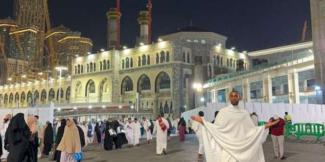 Geger Conten Creator Non Muslim Nyusup ke Mekah Pakai Baju Ihram Demi Pamer di Medsos