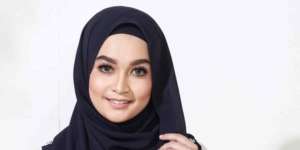Jangan Tidur Saat Rambut Masih Basah, Ini Alasannya