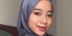 Tinggal Lilit, Pashmina Satin Langsung Terlihat Elegan